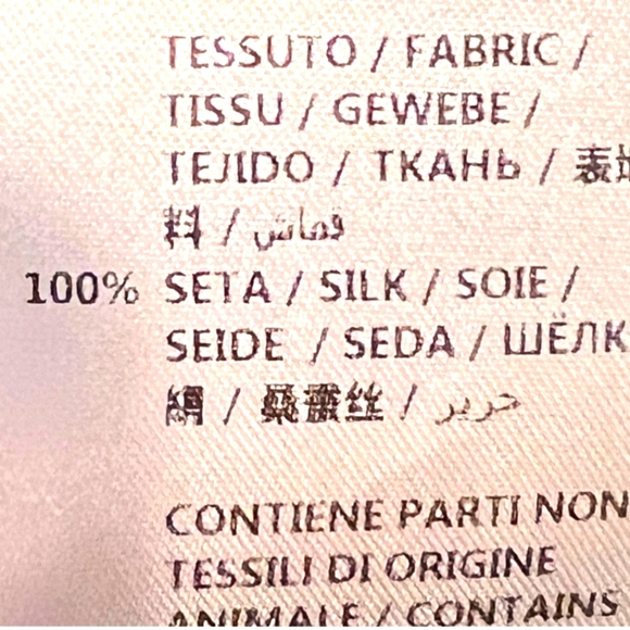 SOLD! Gucci Silk Tunic Blouse With Pearl Buttons - Picture 10 of 10